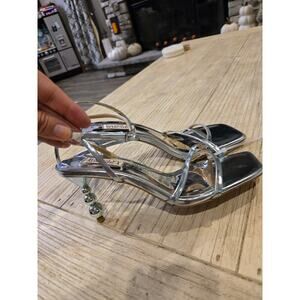 Badgley Mischka Women's Silver Beaded Heel Sandal Size 7.5 Party Shoes